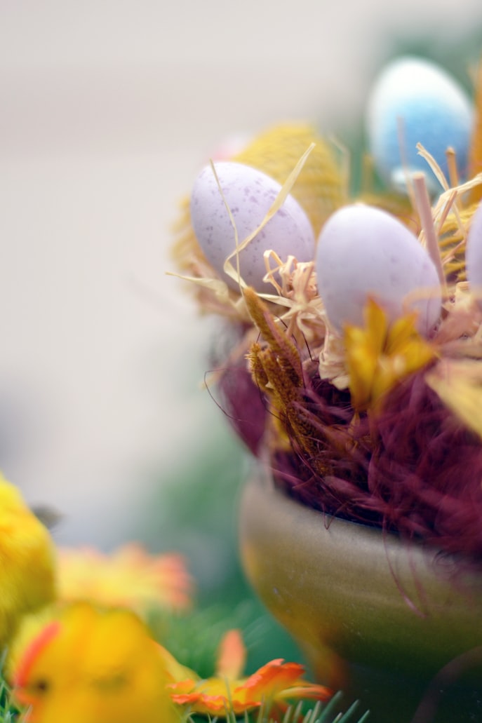 Easter decor photo by Filip Baotić via unsplash.com