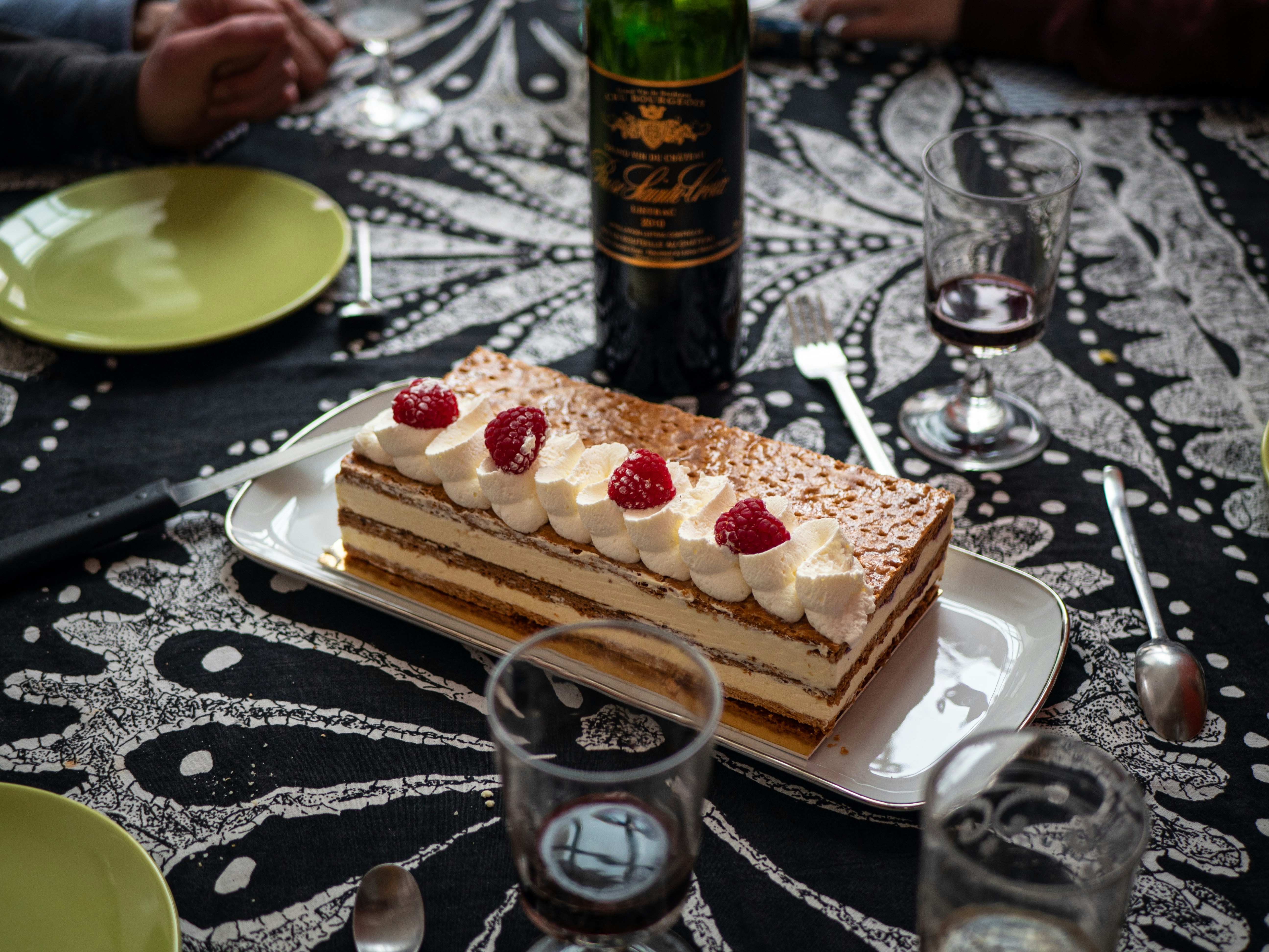 파리바게뜨 베리밤 케이크 실제 단면 후기 및 예약 성공 꿀팁 이미지1