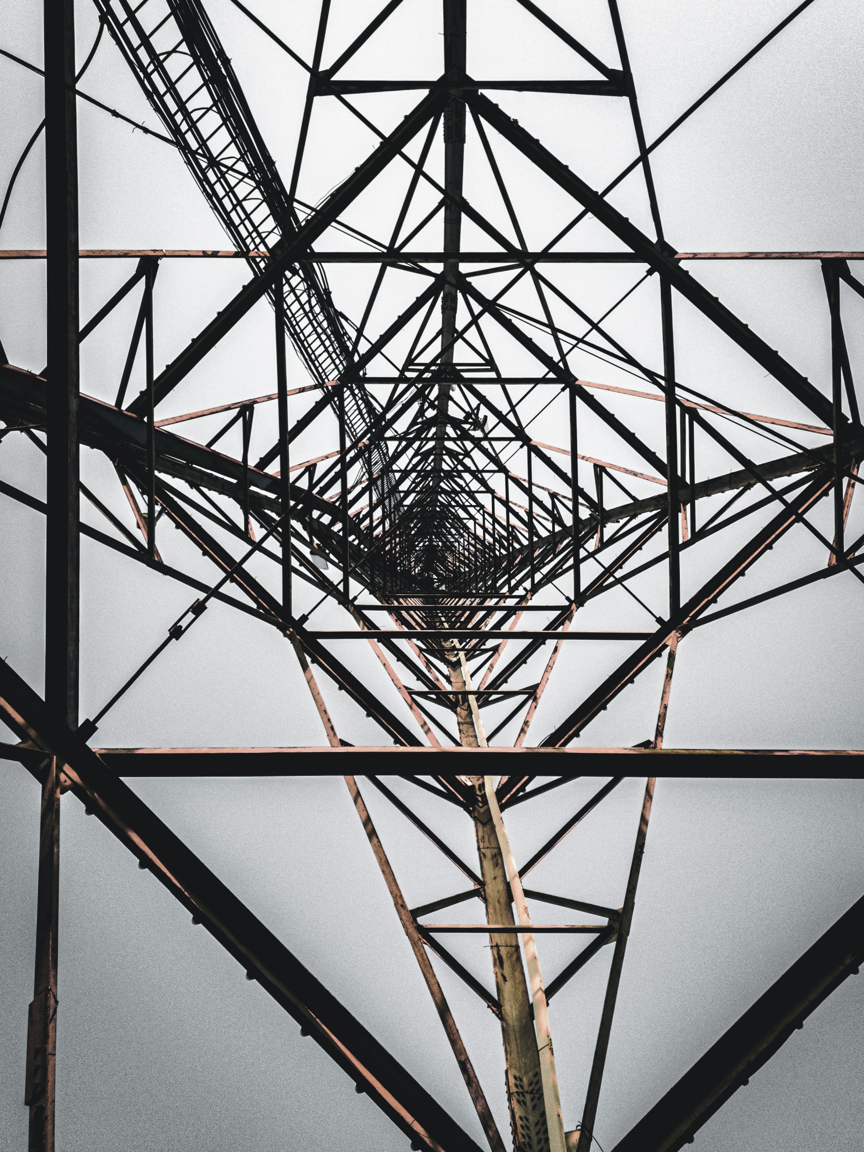 Black and red metal frame photo – Free Ig_killerz Image on Unsplash