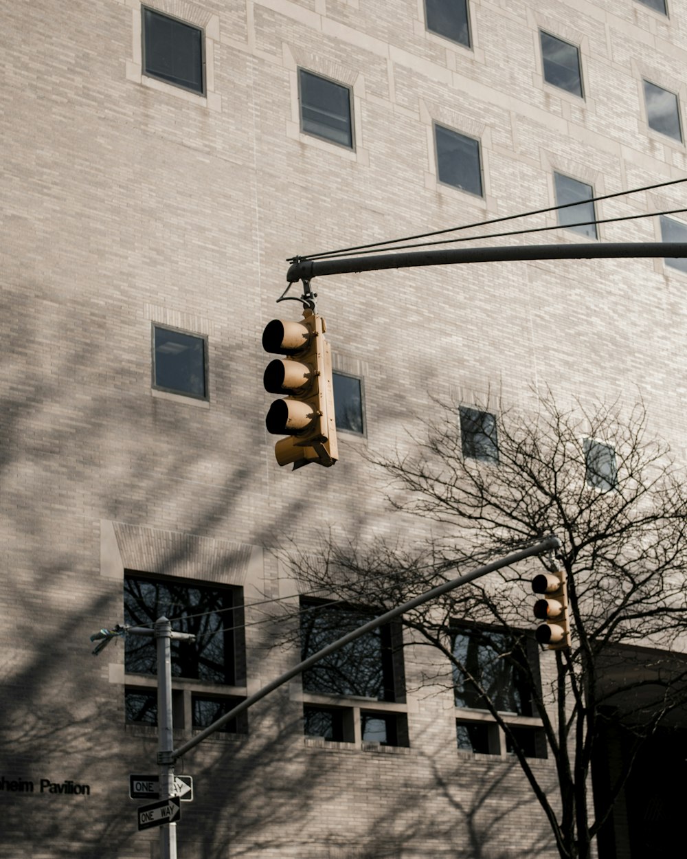 traffic light on stop light