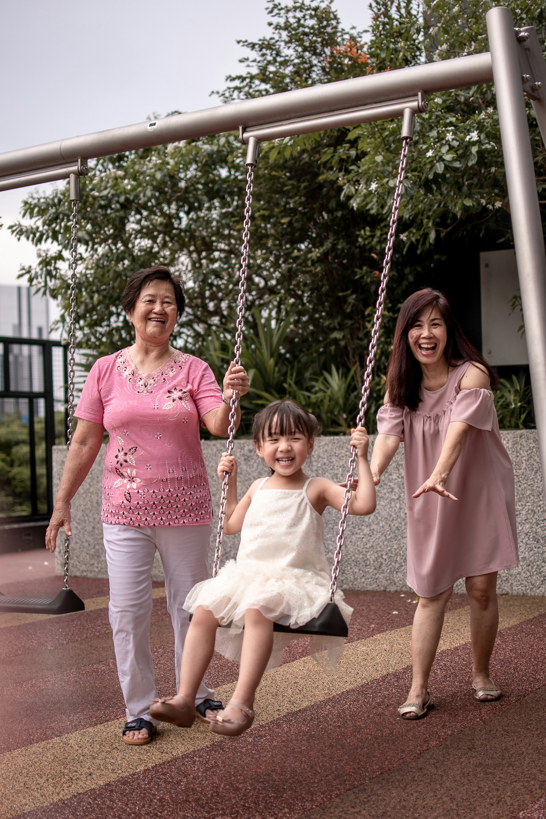 photo-1582601265568-3205caffa72e?ixid=M3wxMjA3fDB8MXxzZWFyY2h8M3x8cmVjcnVpdG1lbnQlMjBhZ2VuY3klMjBzaW5nYXBvcmUlMjBtb218ZW58MHx8fHwxNzU3MDQyODkxfDA\u0026ixlib=rb-4.1.0