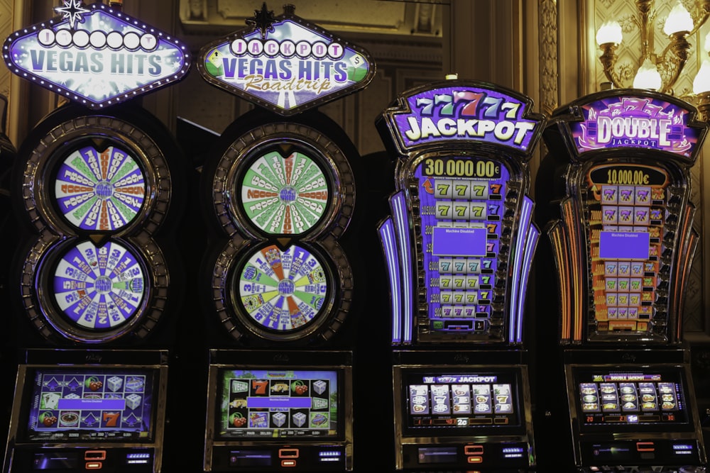 slot machine with assorted color buttons