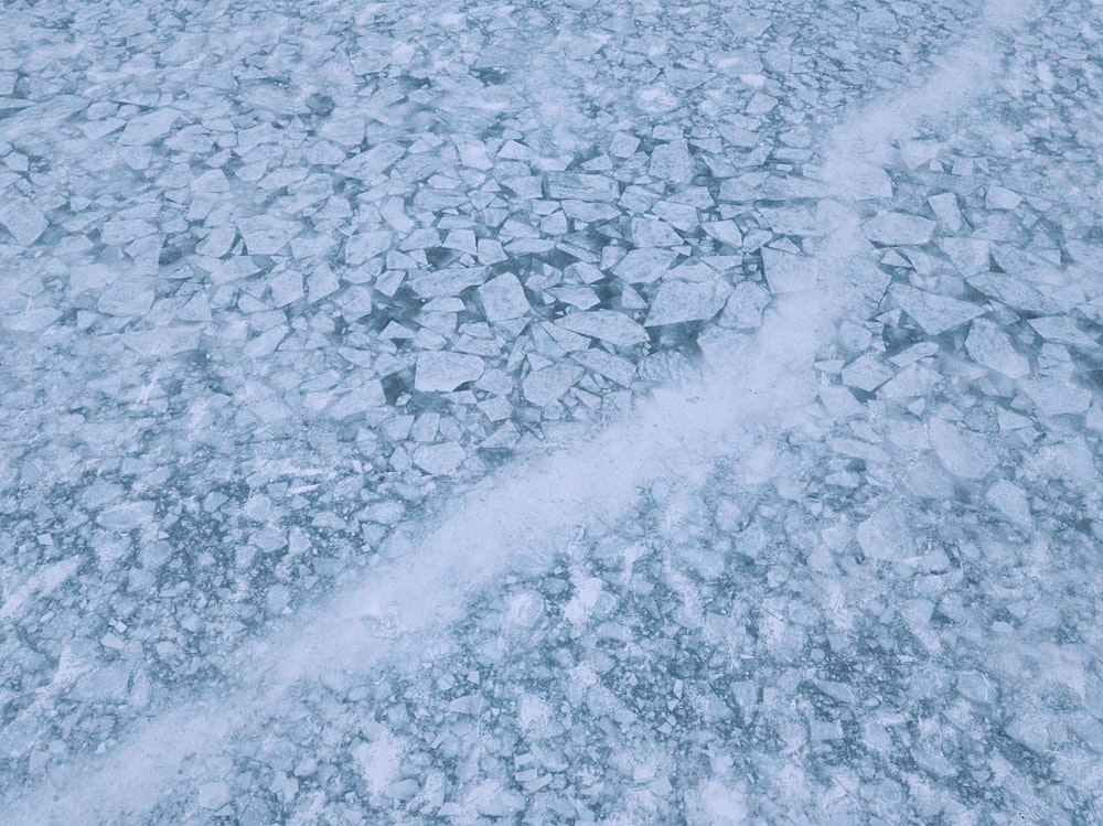 white and gray stone fragments