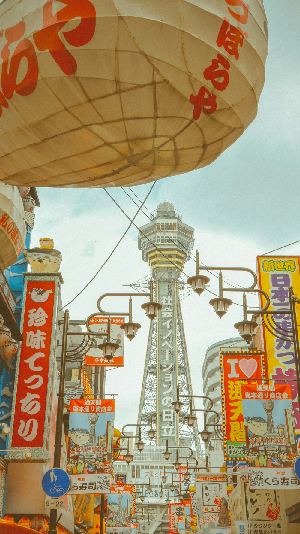 white and brown ferris wheel under blue sky during daytime