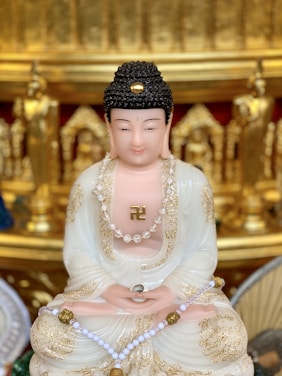 A serene spiritual guide holding a glowing heart-shaped amulet in a peaceful Bogotá setting.