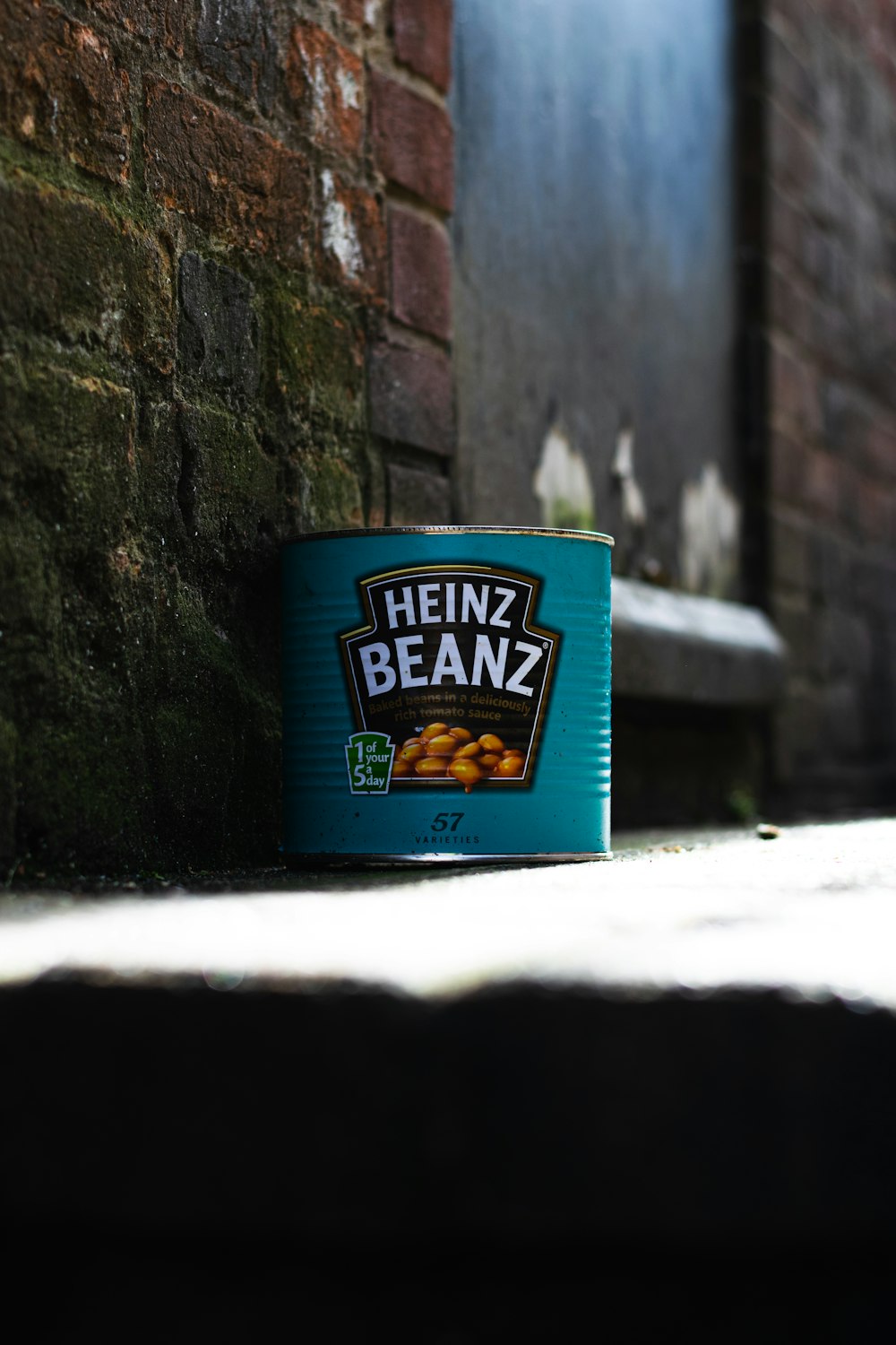 heinz beanz can on white table