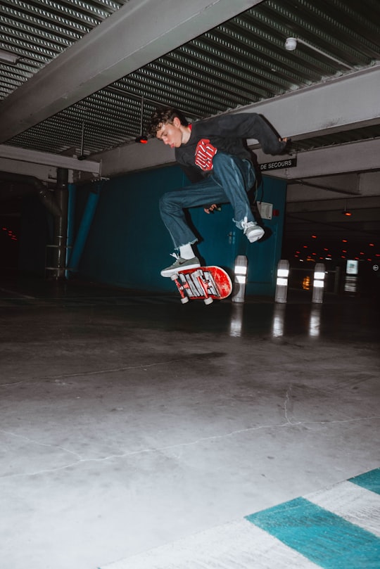 photo of Blagnac Skateboarding near Canal de Brienne