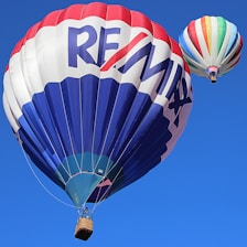 blue red and yellow hot air balloon