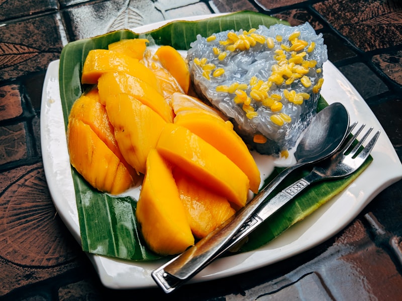 Thai mango sticky rice dessert