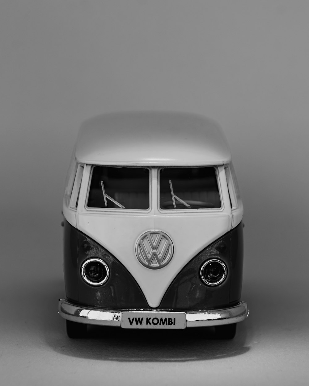 grayscale photo of volkswagen t-1