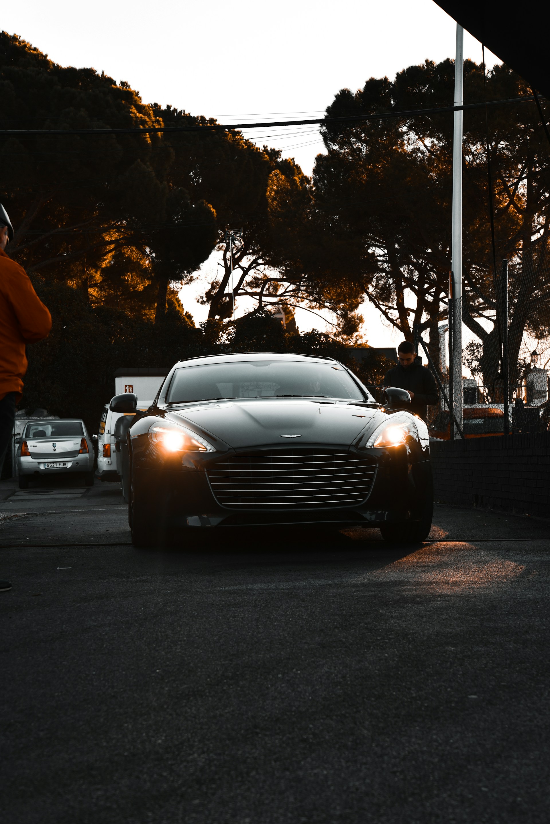 black and white bed linen