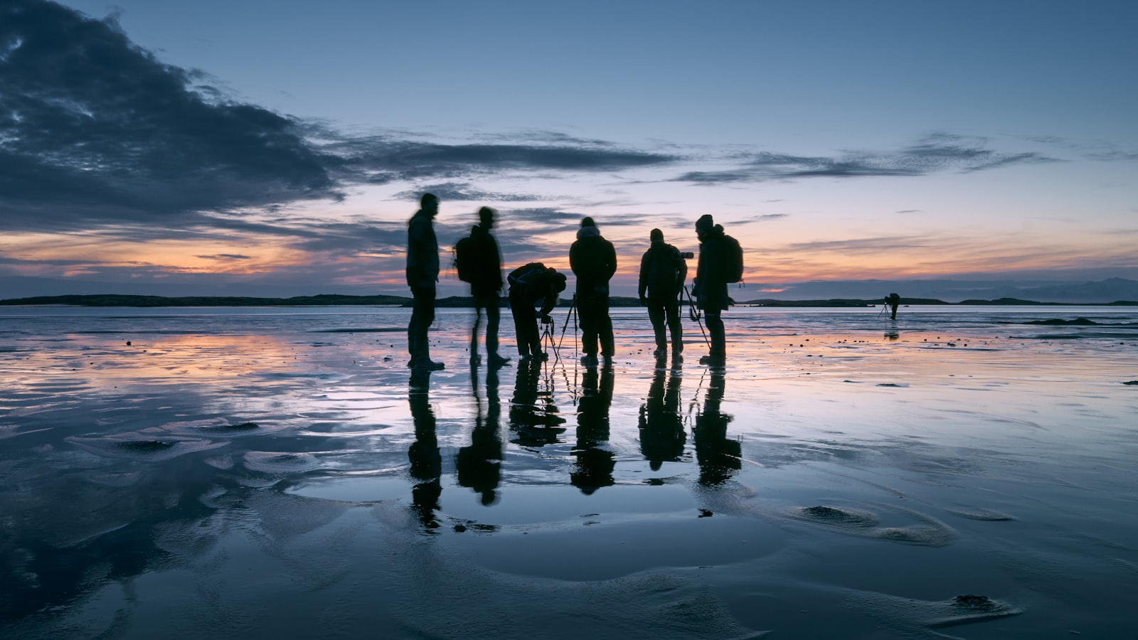 Sony a7R III sample photo. Silhouette of people walking photography