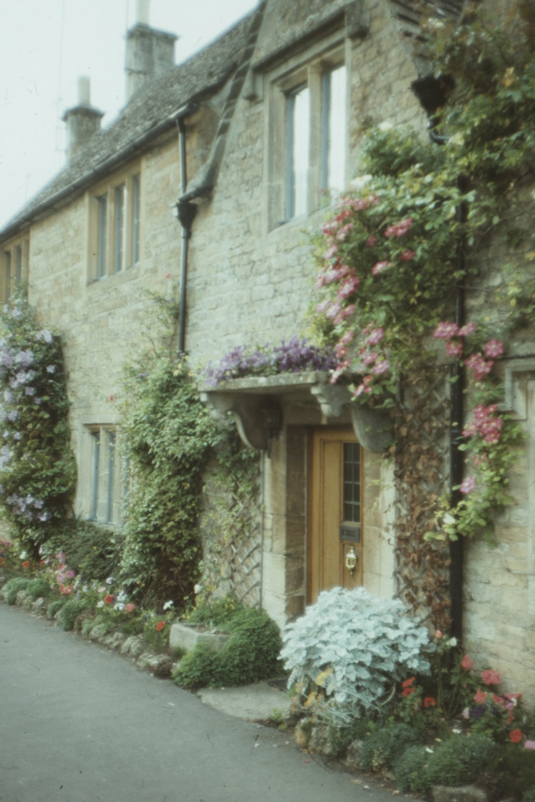 Country cottage in Upper slaughter,  film photo 1978