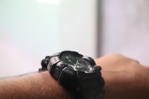 Reloj táctico negro