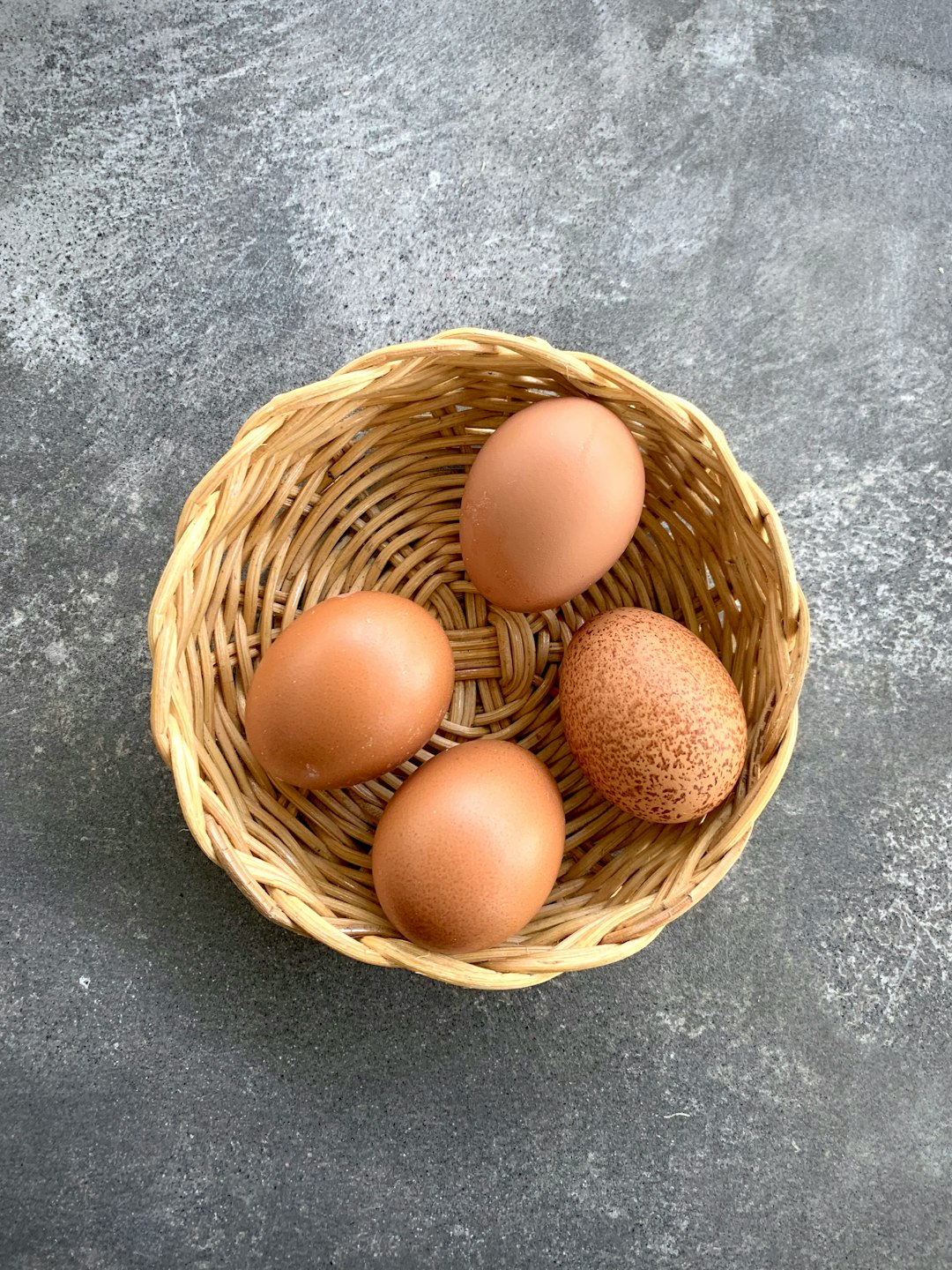 How To Make Eggs in a Basket