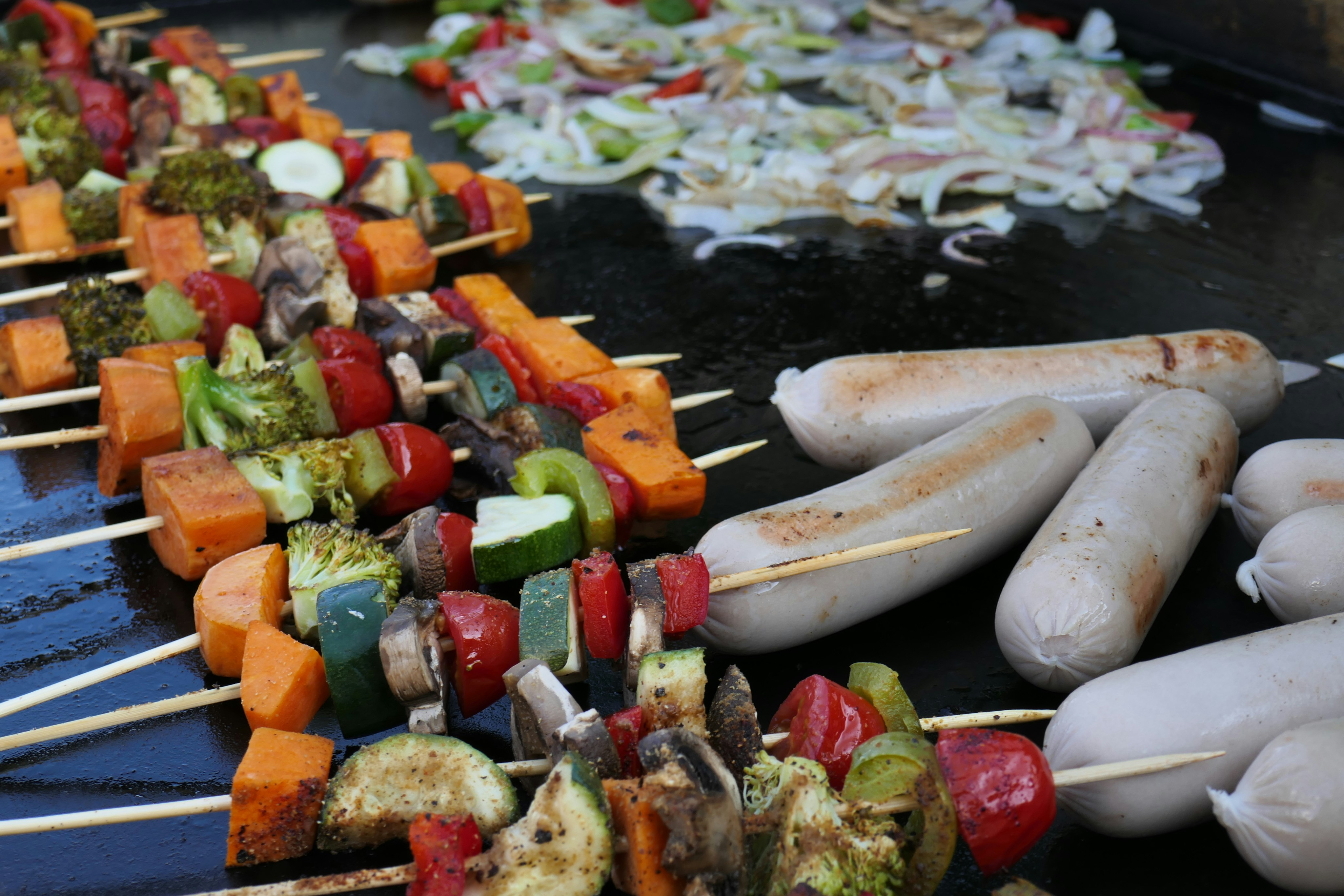 grilled sausage with vegetables and sauce