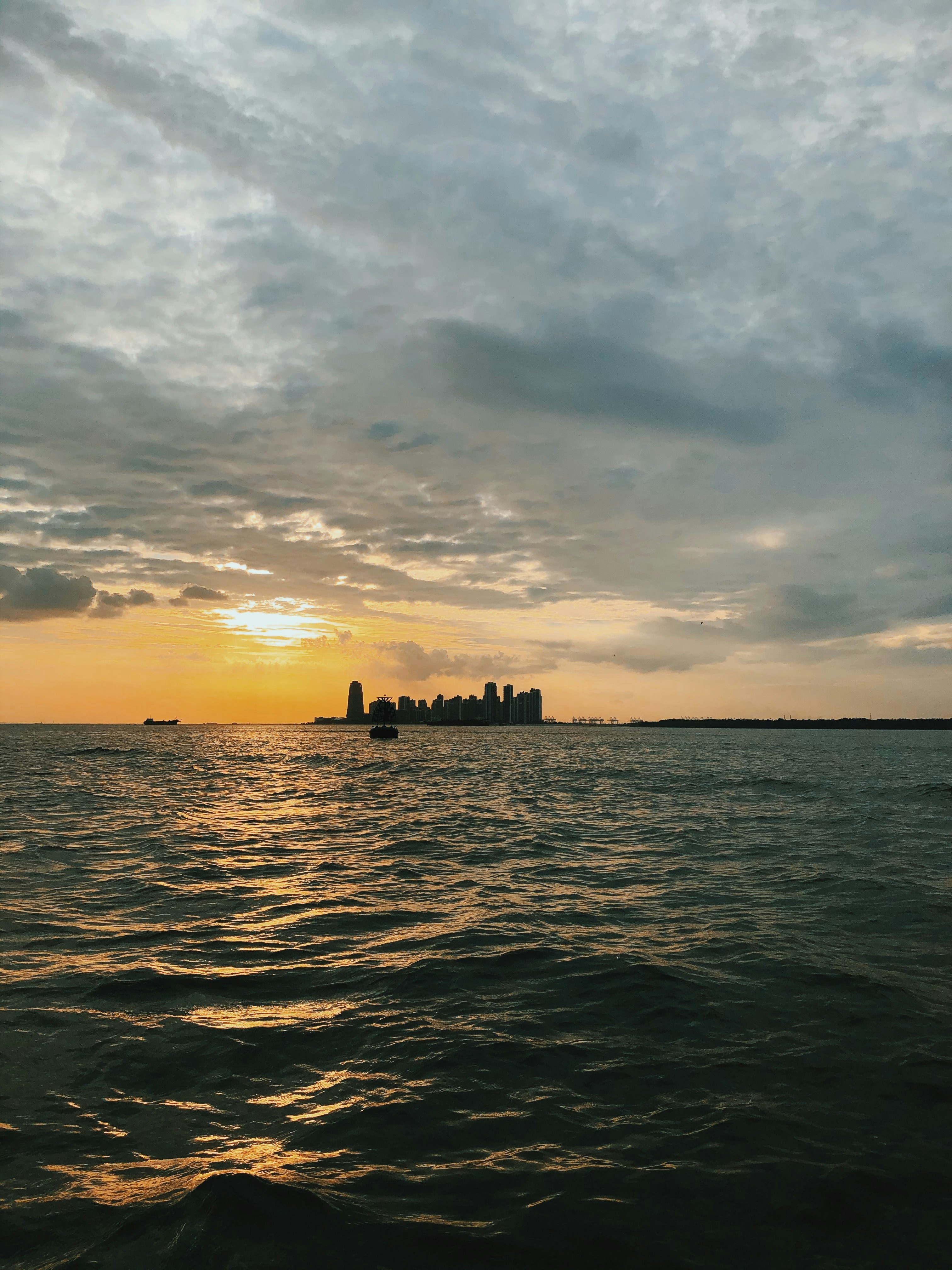 Photo by chuttersnap