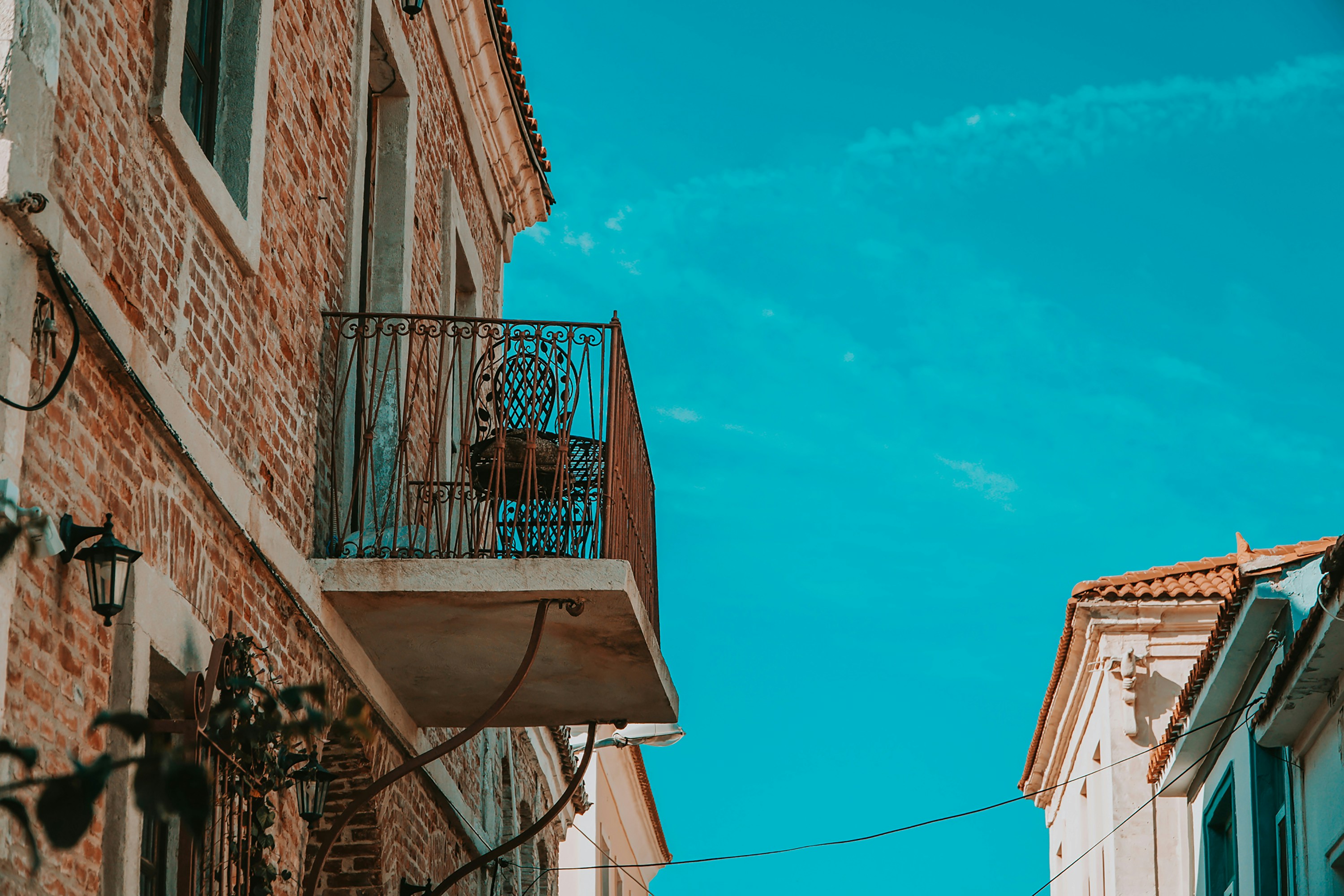 Photo by mertkahveci