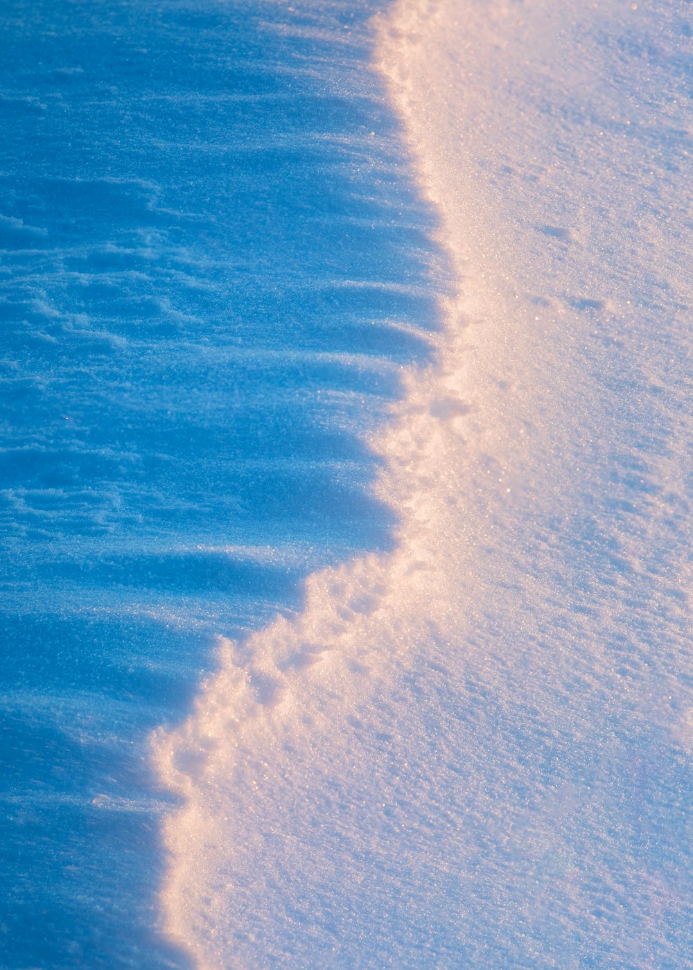 blue ocean waves during daytime