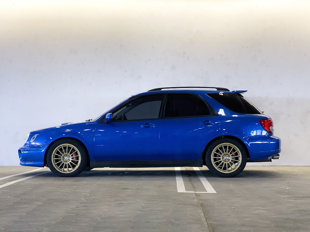 blue bmw m 3 coupe