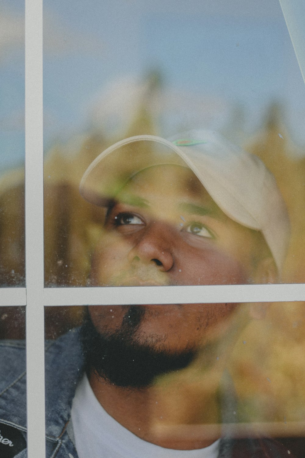 man in white hat photo