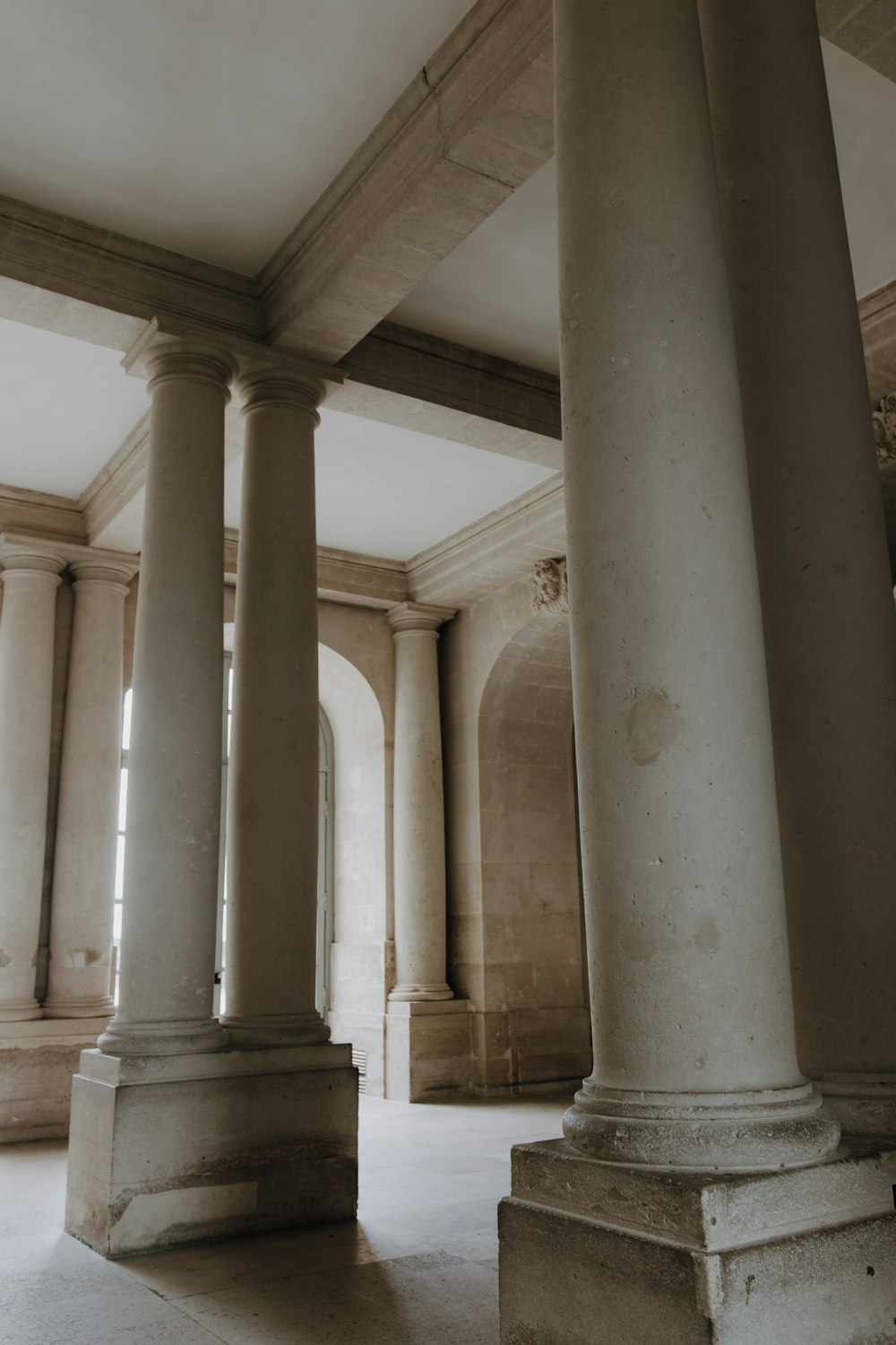 white concrete pillar during daytime