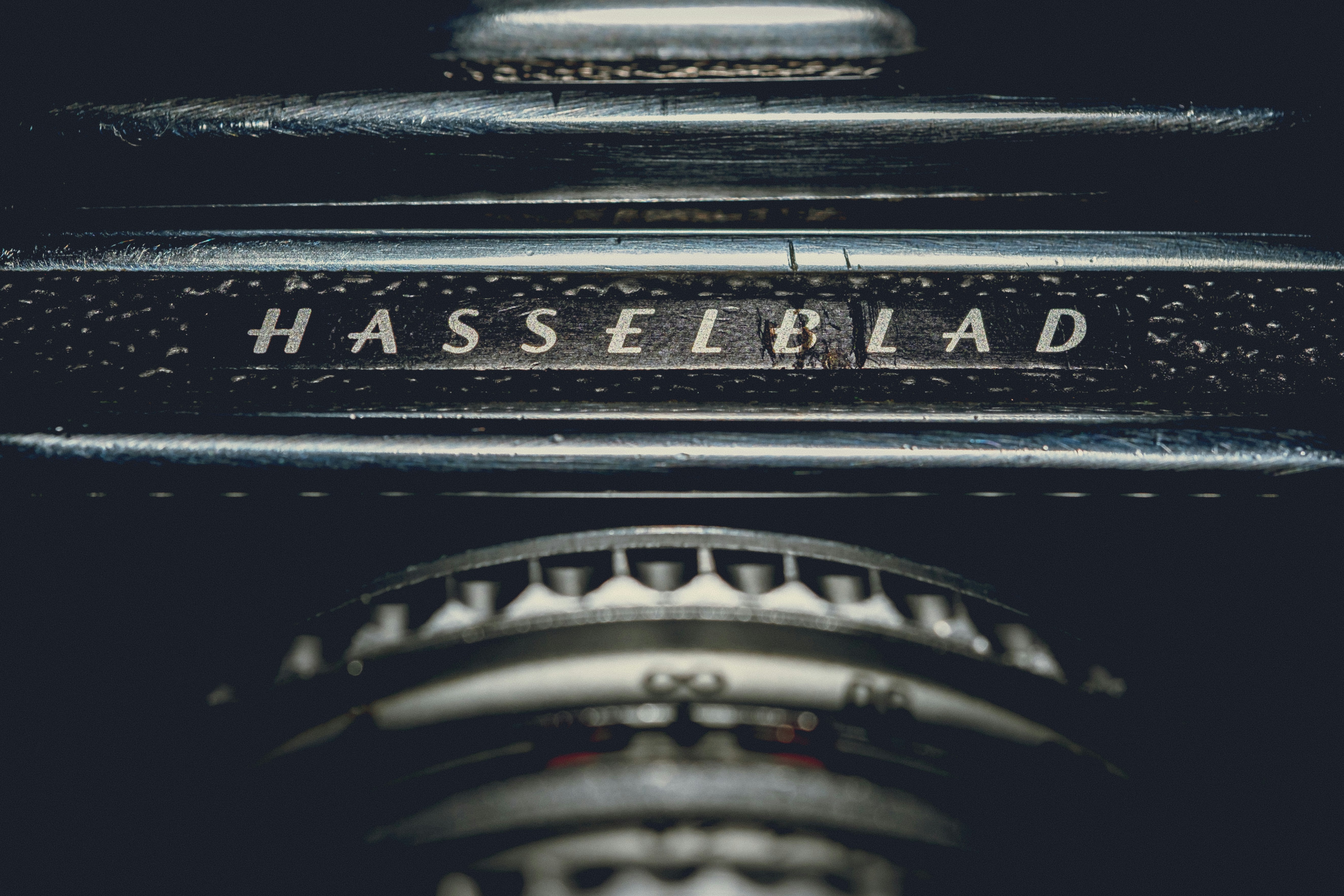 black and silver camera lens