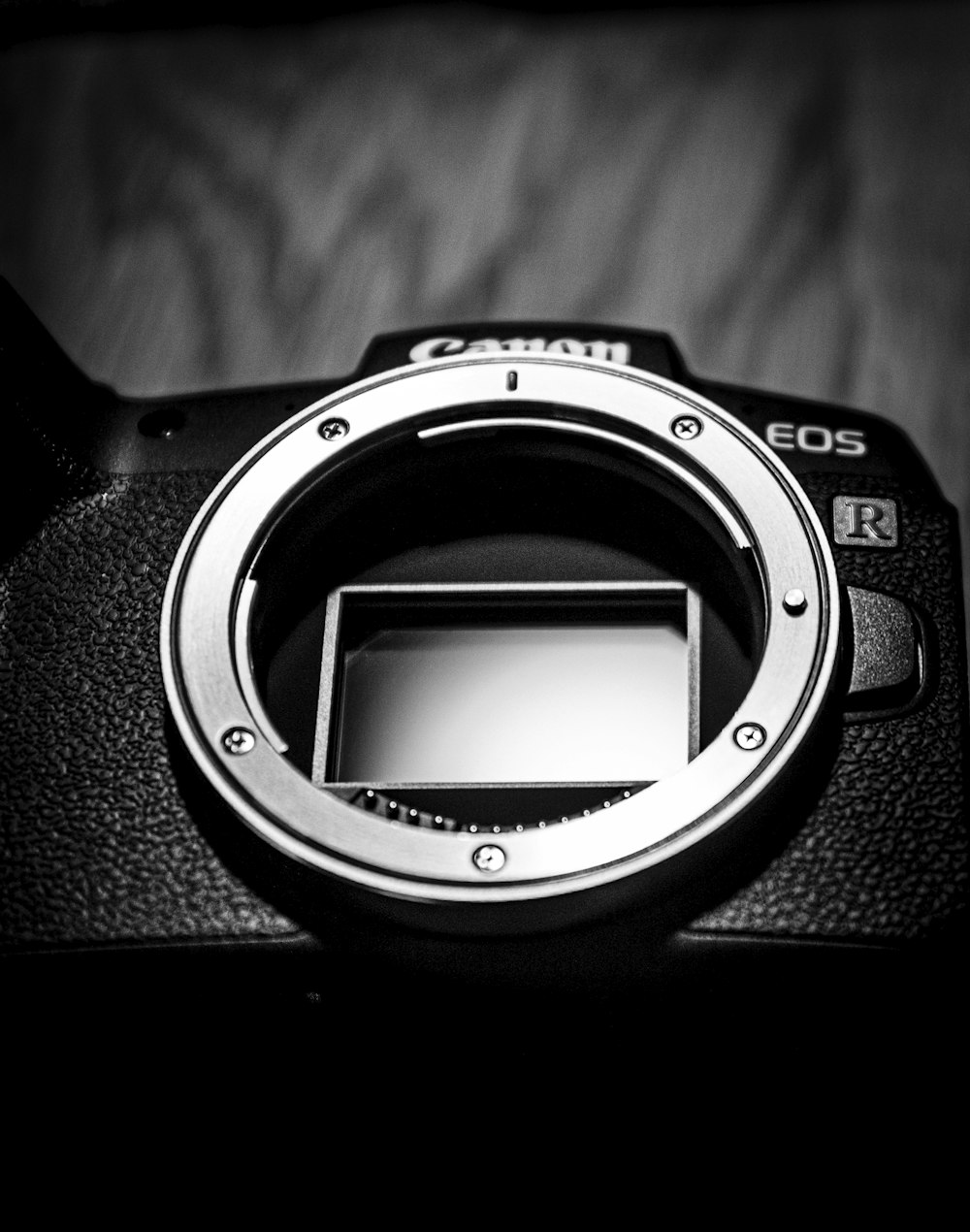 black and silver canon camera lens