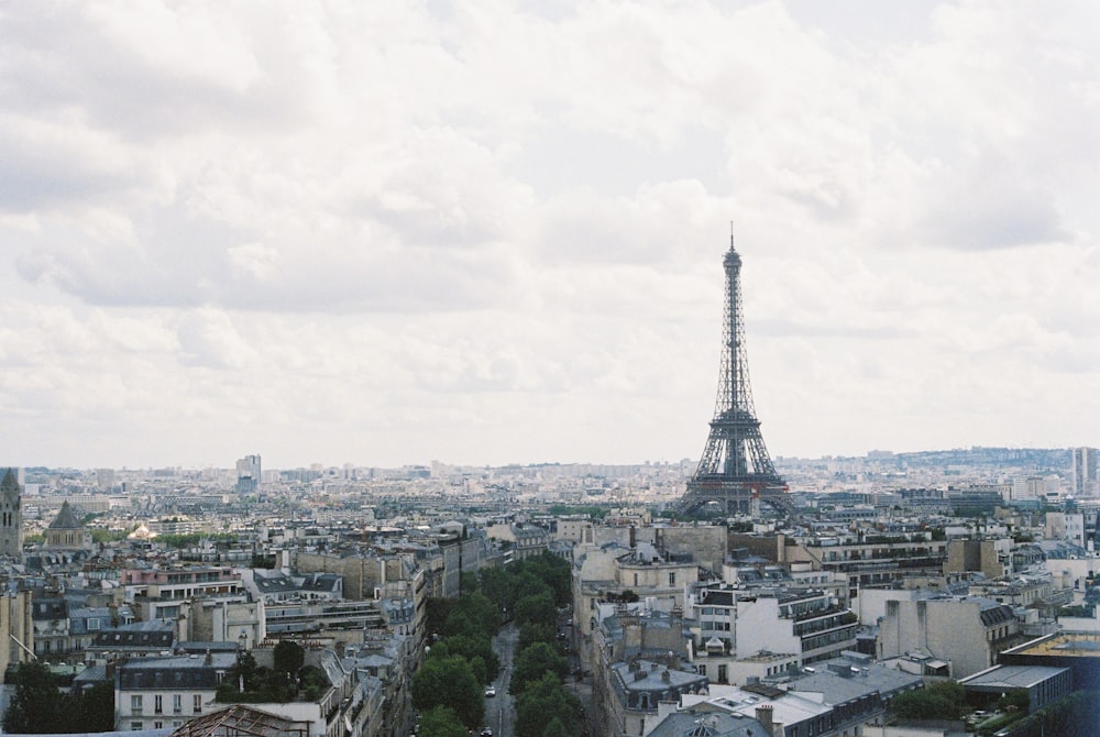 eiffel tower in paris during daytime