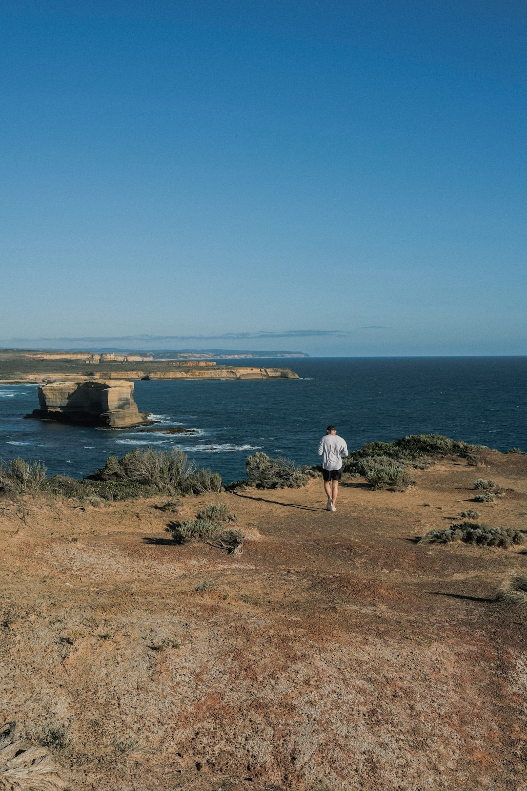 travelers stories about Beach in Twelve Apostles, Australia