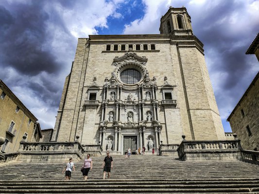 The cathedral’s baroque front and its steps — Girona, Spain