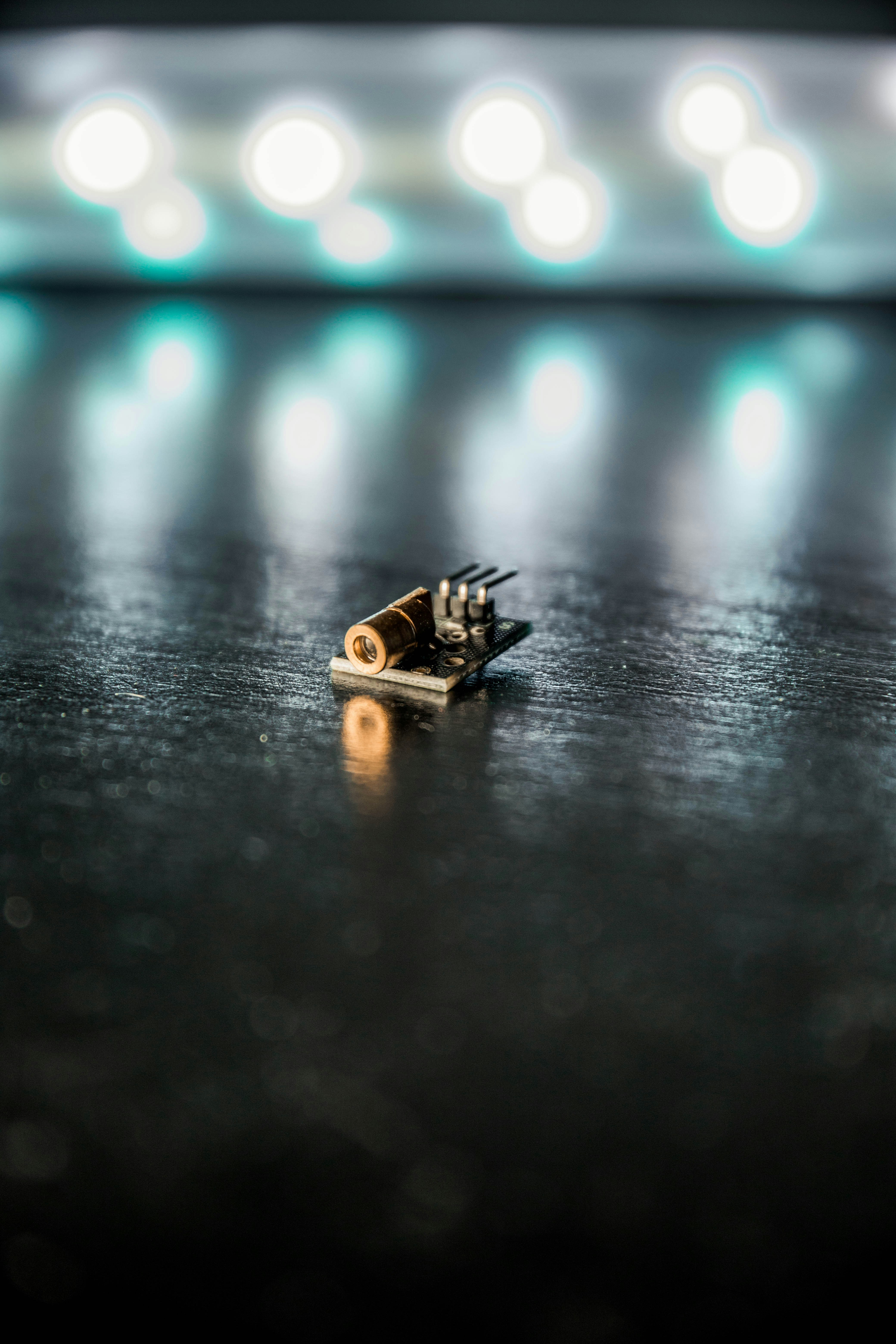 Hands‑On Review: PulseStream 5.2 Wireless Mouse — Latency, Battery, and Real‑World Use (2026)