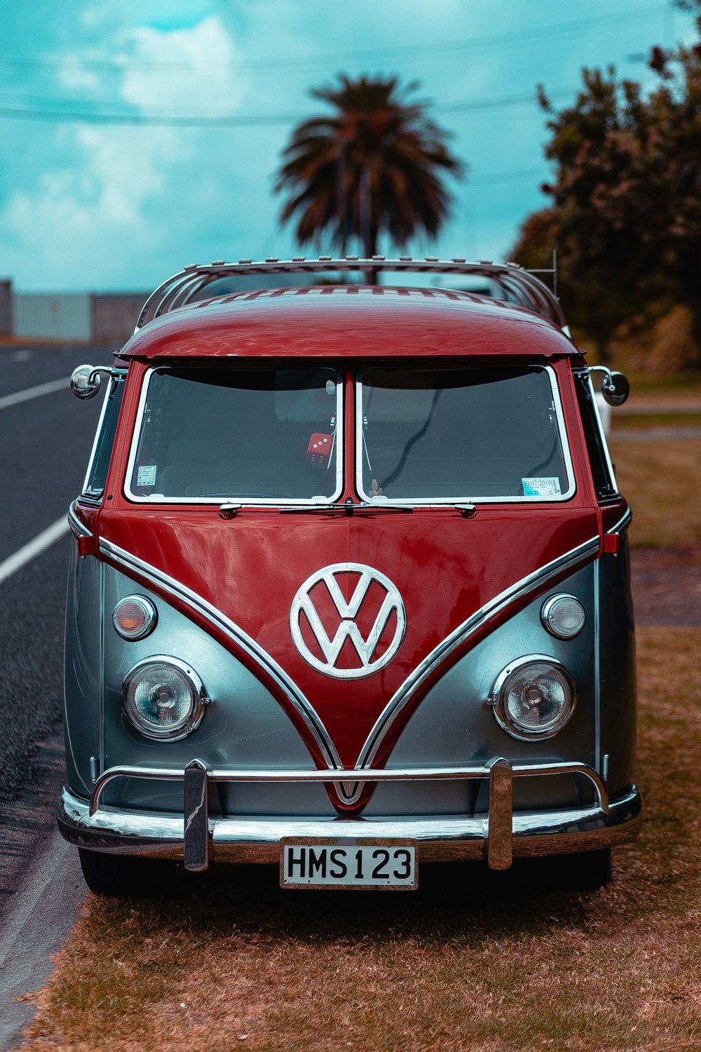 red and white volkswagen t-1 van