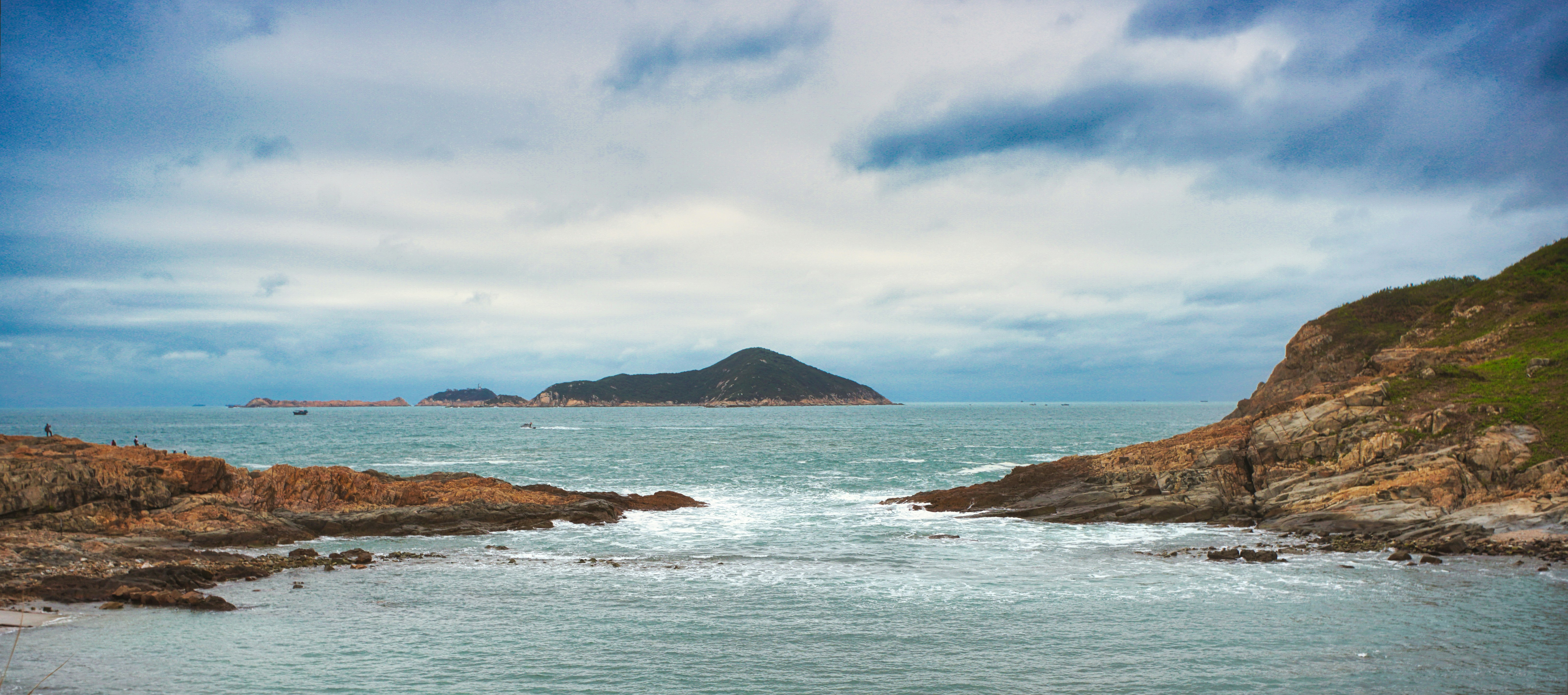 Photo by thomaskinto