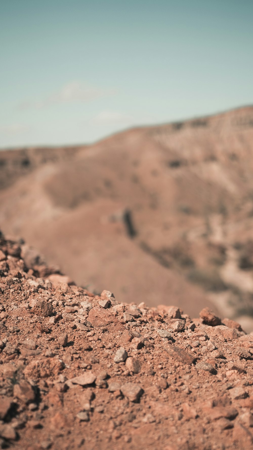 brown rocky mountain during daytime