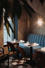 white round table with chairs