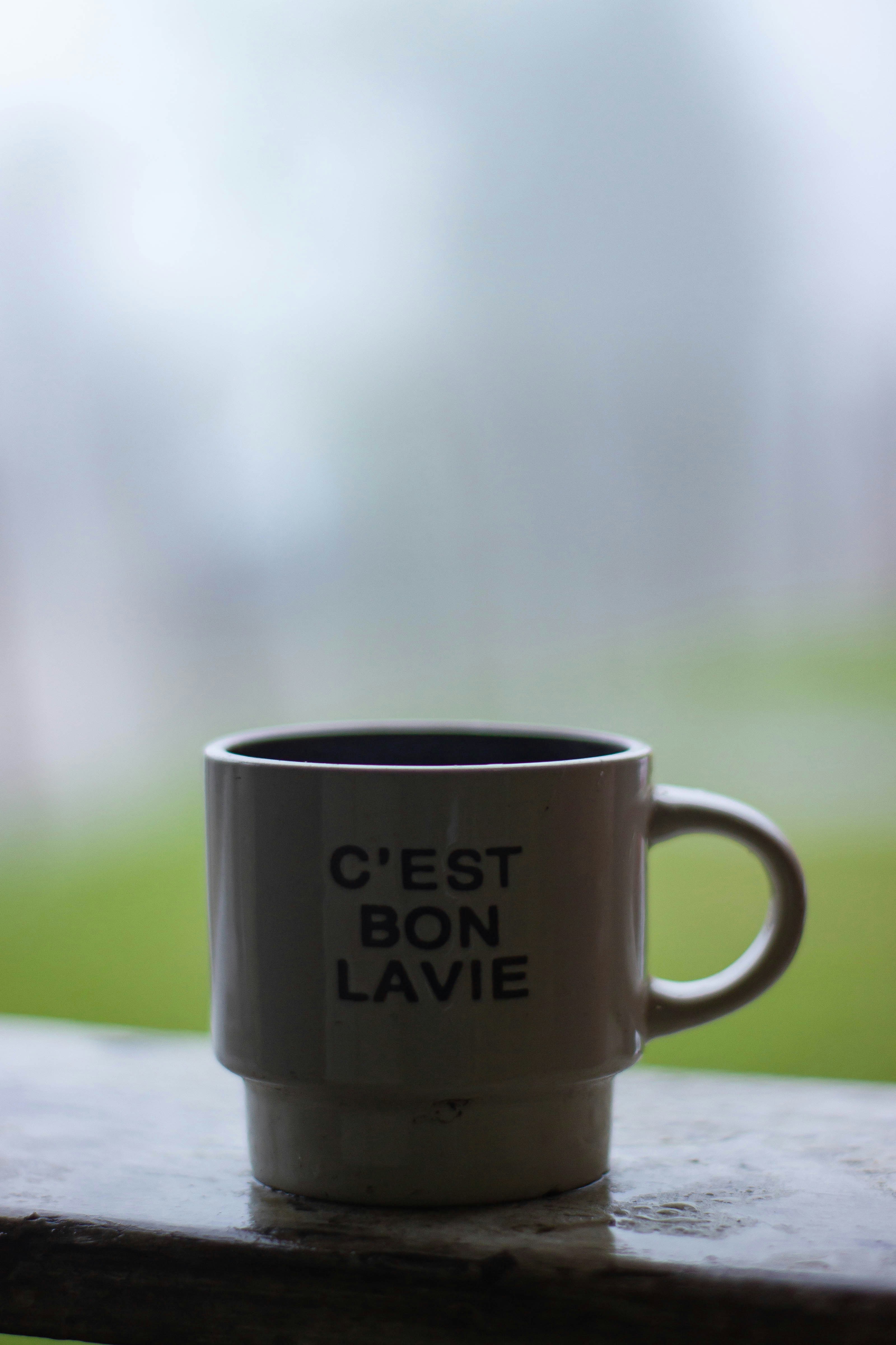 黒と白のスマホケースの写真 Unsplashで見つけるサンティアゴ デ ロス カバジェロスの無料写真