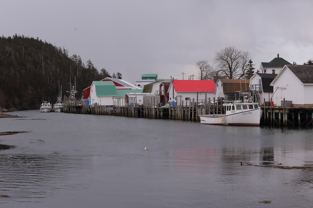 travelers stories about Waterway in Little River, Canada