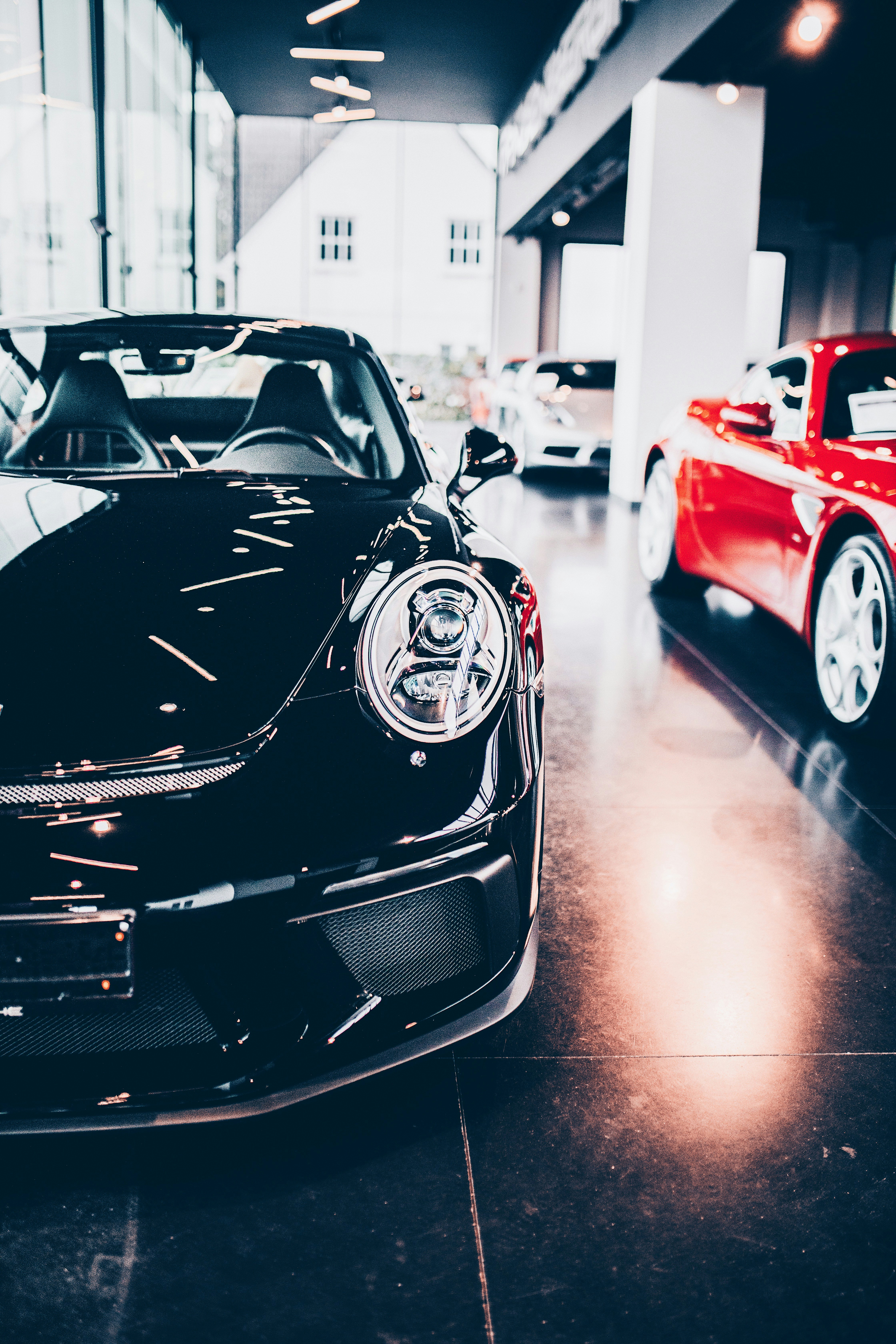 Photo by lorenzohamers