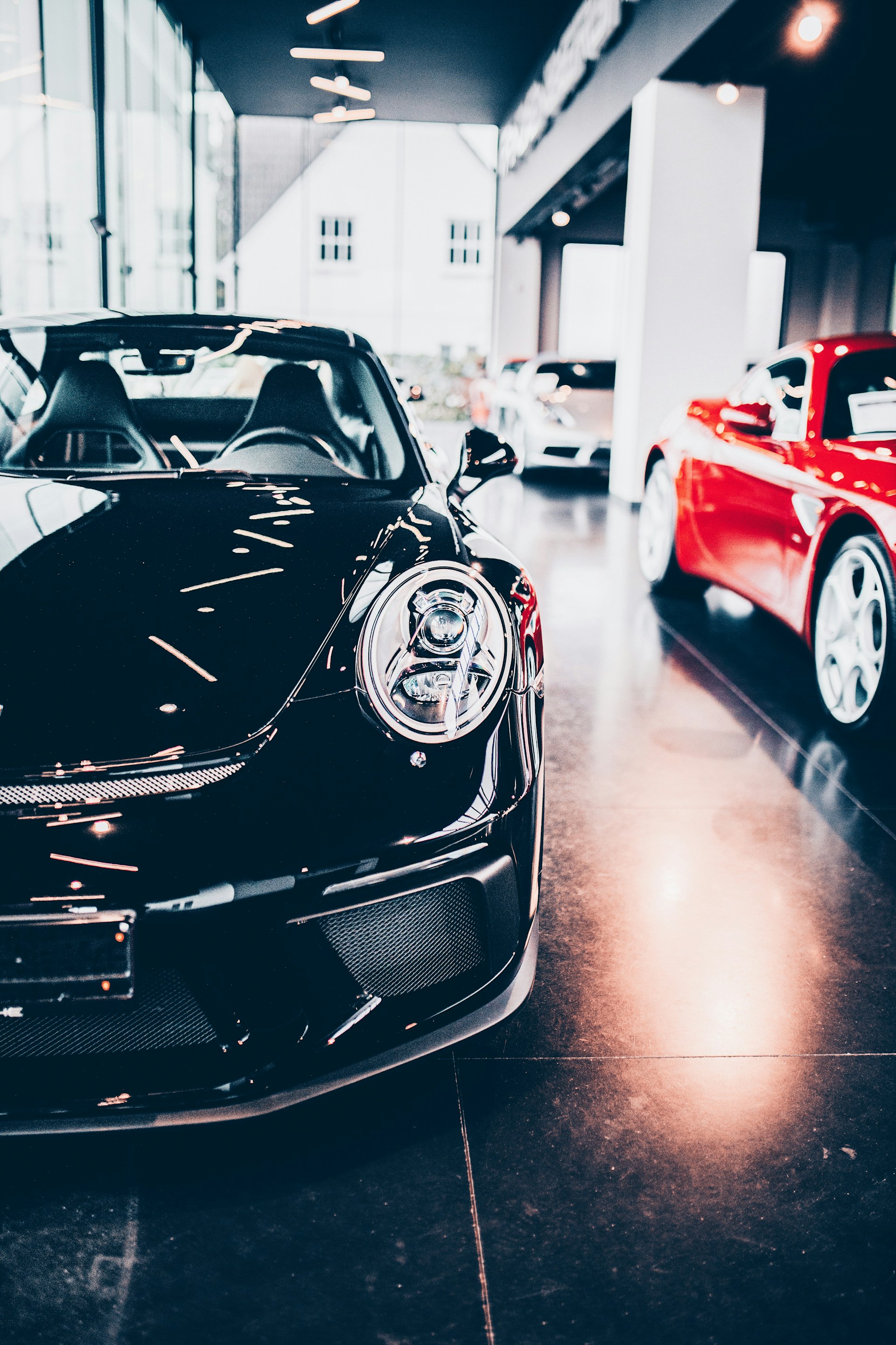 gray computer monitor