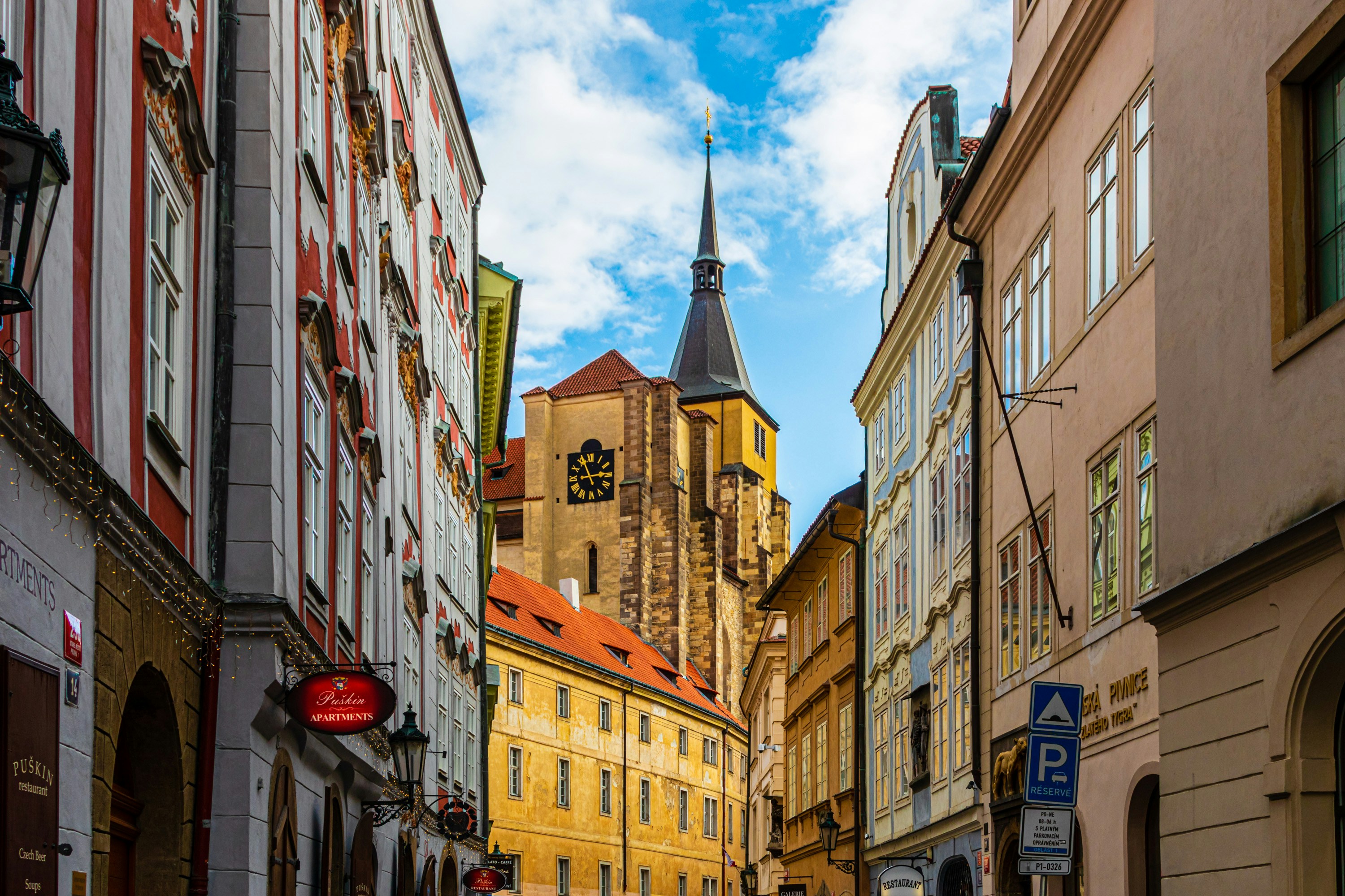 Photo by milkandbourbons