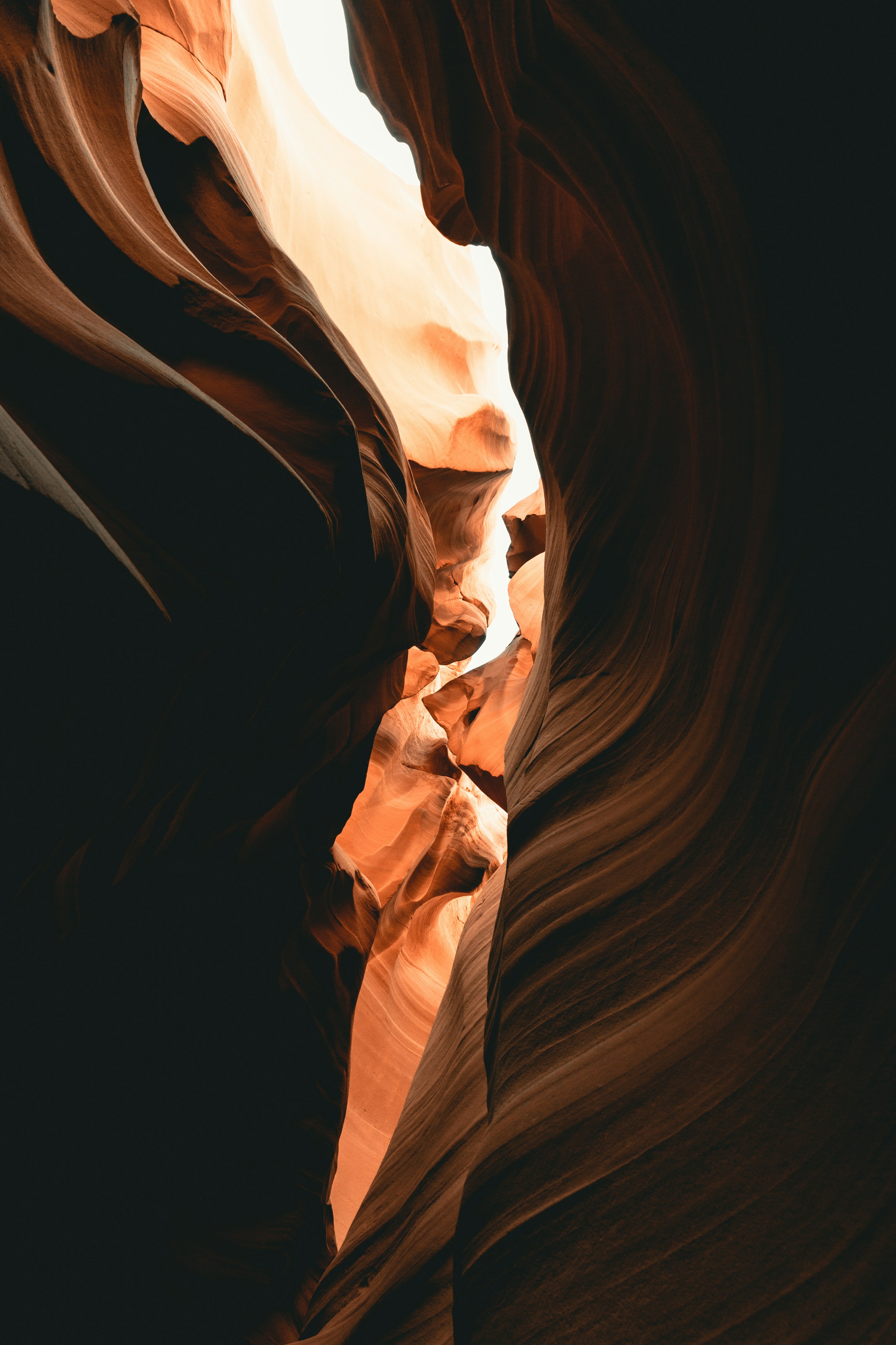 The amazing striations of Antelope Canyon (IG: @clay.banks)