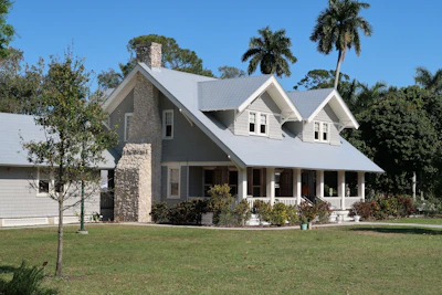 Front view of a charming two-story house with a well-kept garden in Morelia.