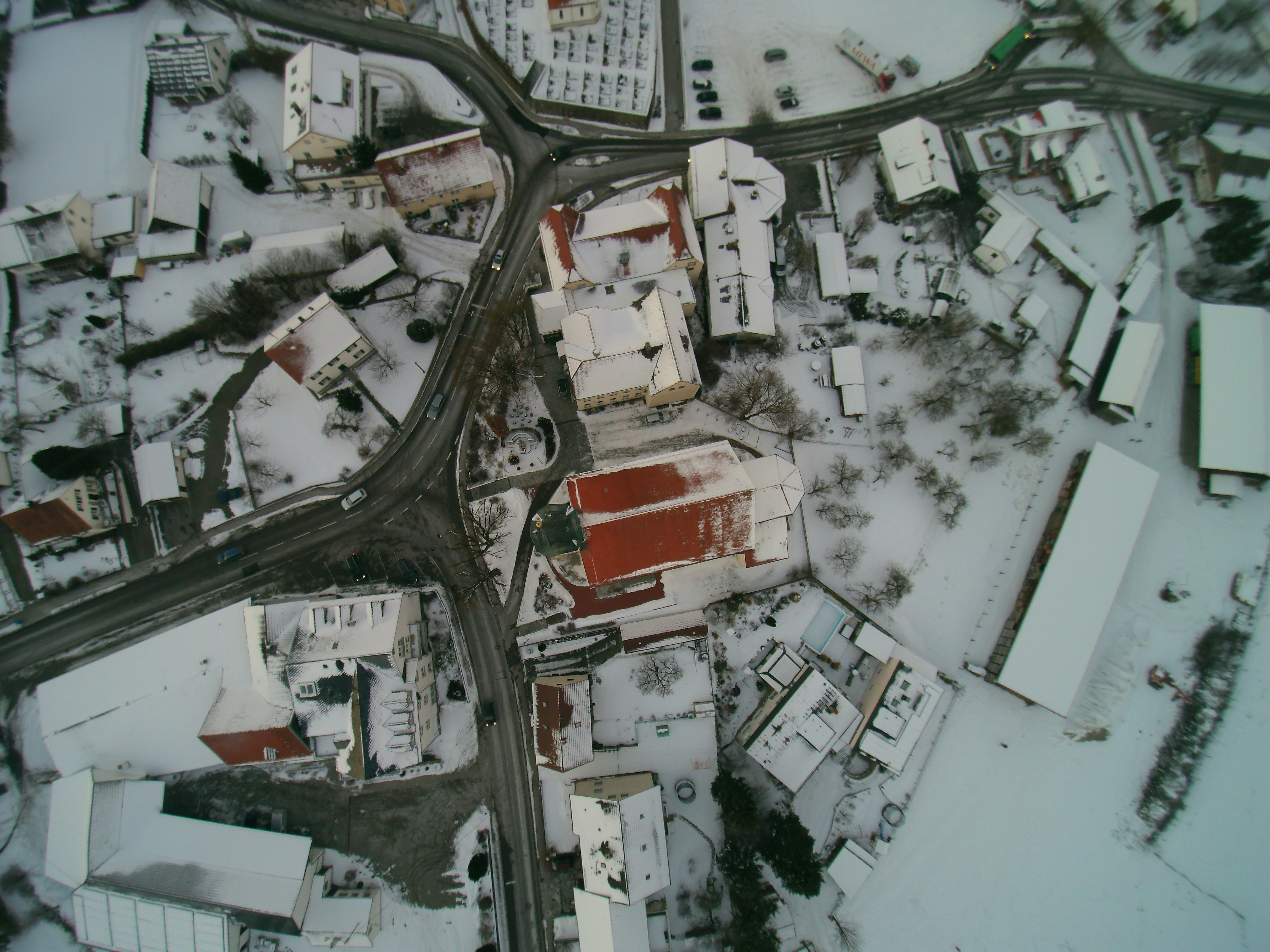 Winter Aerial Drone Photo/ Close to Church Luftaufnahme im Winter mit Drohne / Kirche