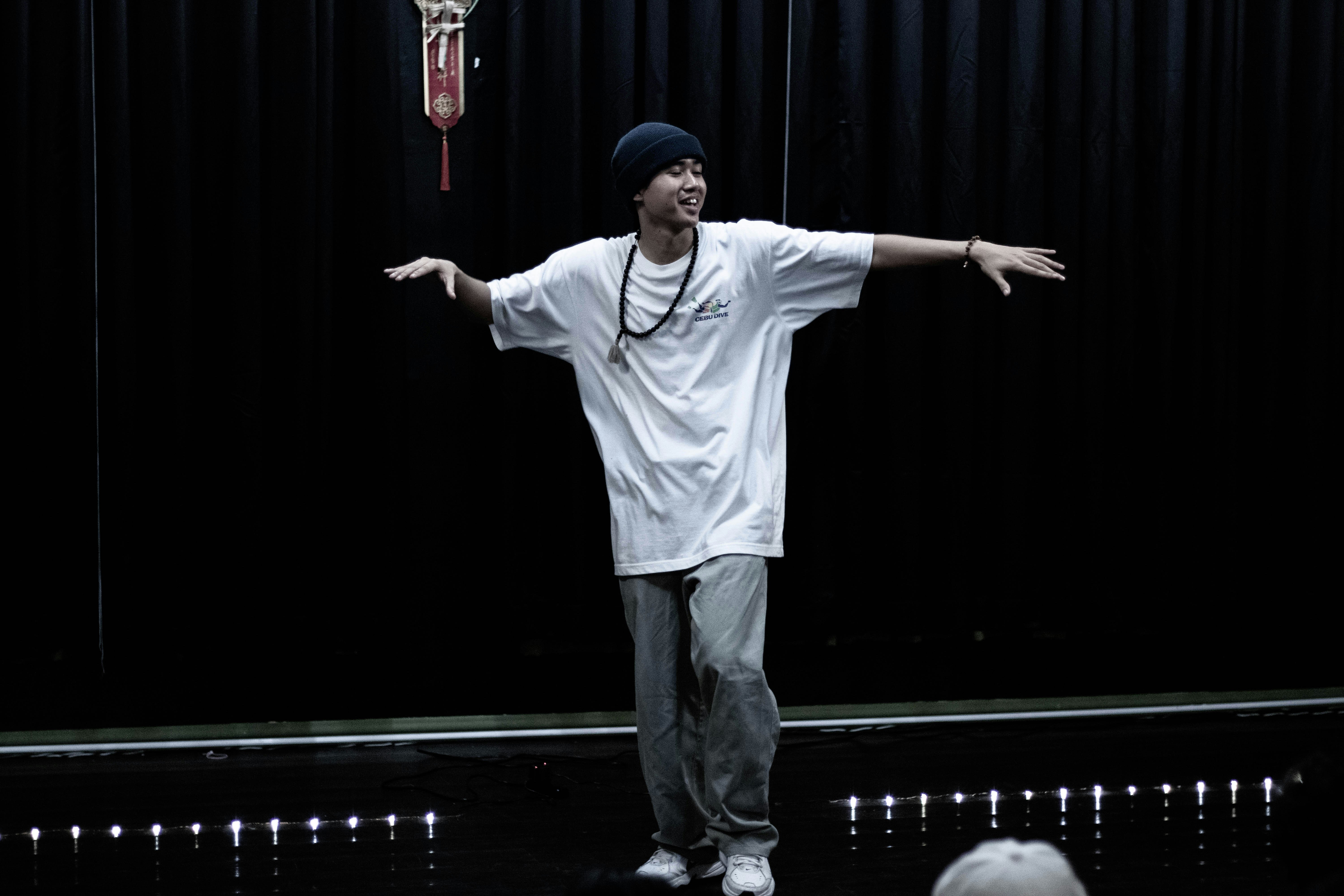 MÁS RÁPIDO QUE TUS OJOS