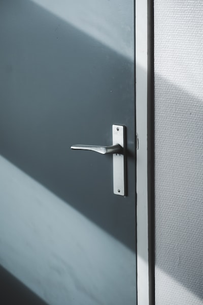 Concealed Soft-Close Hinge — 110°