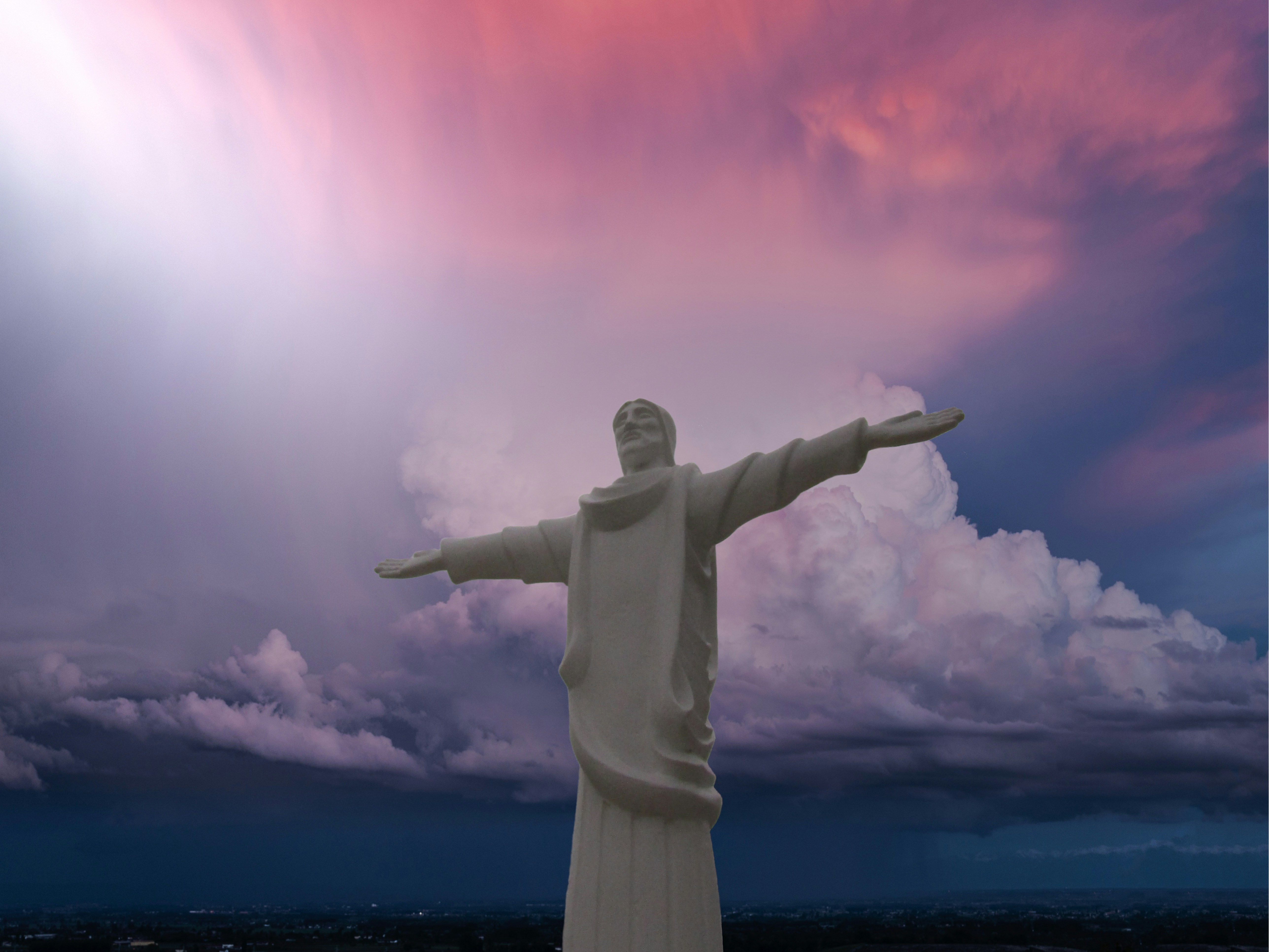 photo-1583695770014-ccb859a4fd96?ixid=M3wxMjA3fDB8MXxzZWFyY2h8MTJ8fGRld2ElMjBzY2F0dGVyfGVufDB8fHx8MTc1NjAyMzc4NHww\u0026ixlib=rb-4.1.0