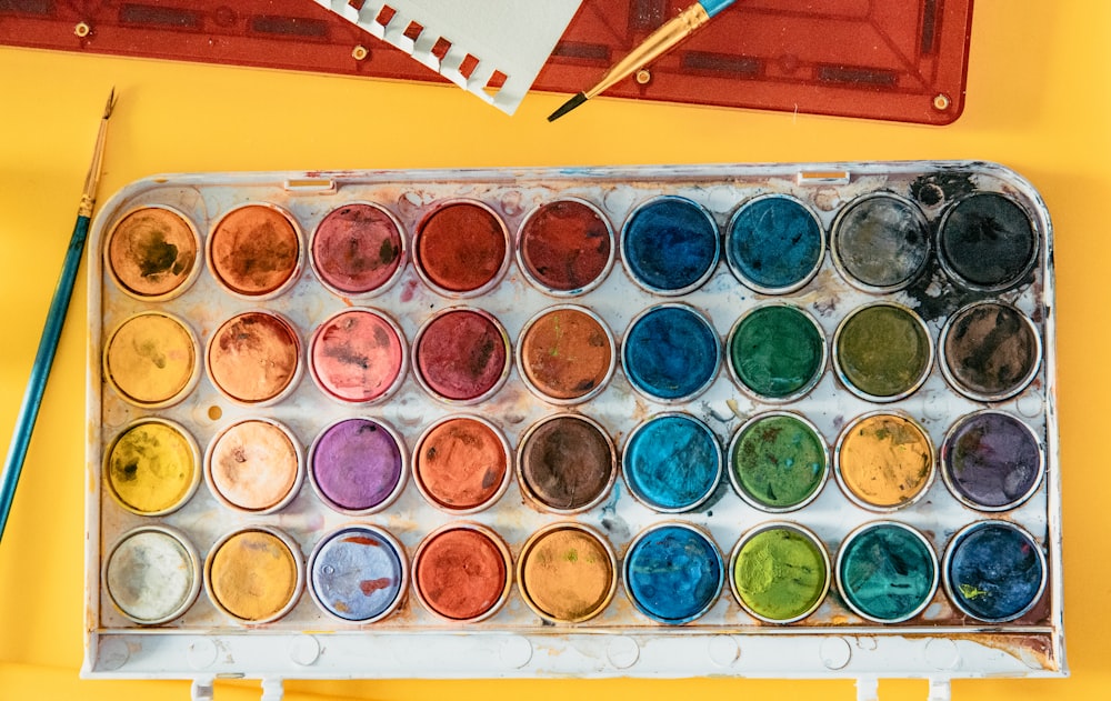 18,300+ Kids Paint Palette Stock Photos, Pictures & Royalty-Free