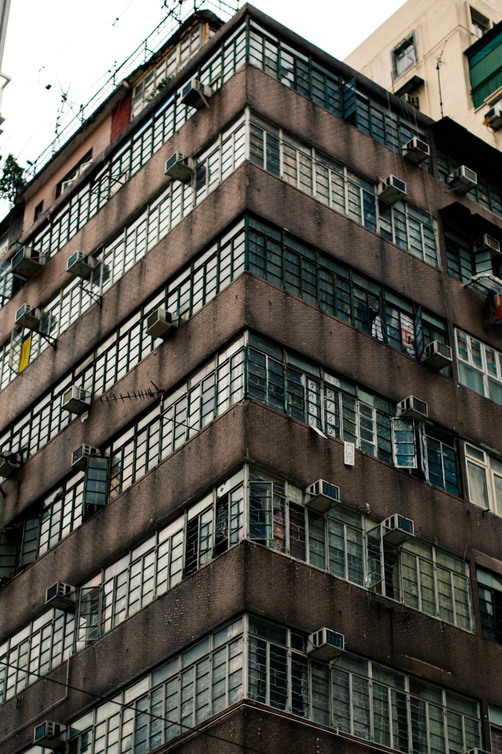 brown concrete building during daytime