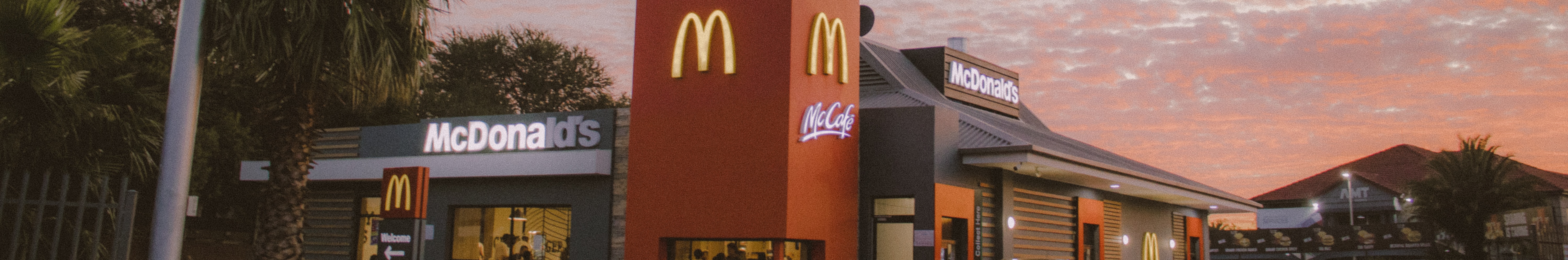 McDonald's withdrew 1.8 million m3 of water in 2022, but did not disclose water recycling rate